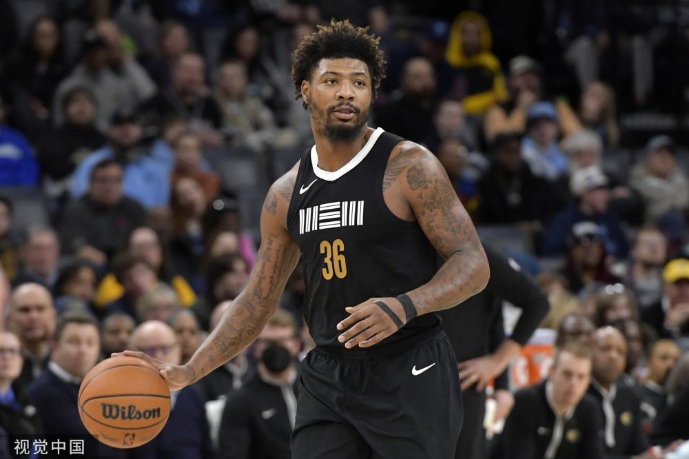 正摆在门迪 正摆在门迪